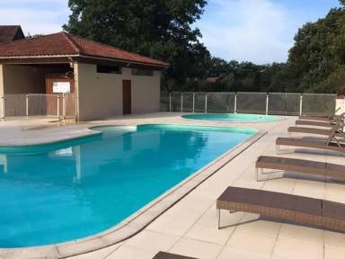 House Pool Saint-Bressou