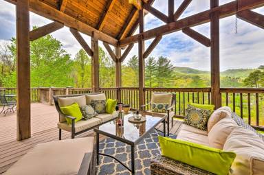 House Tuckasegee