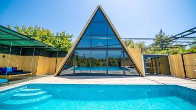 80 m² House