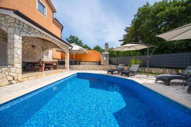 130 m² House