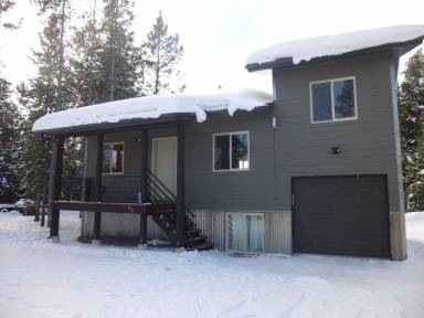 Cabin West Yellowstone
