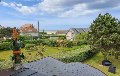 Airbnb  Deauville