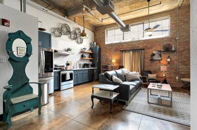 Condo Air conditioning Brazos