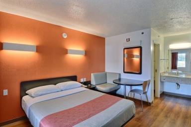 Motel  Westford