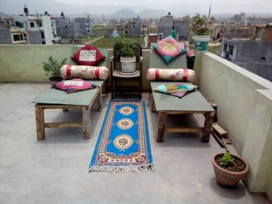 Alojamiento totalmente equipado con terraza, jardín y barbacoa | Vistas al jardín | Perfecto para el trabajo en remoto