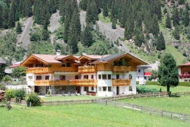 70 m² Apartament