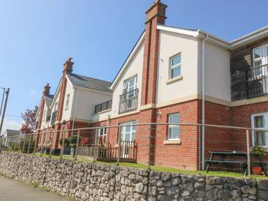 Cottage Balcony Moelfre