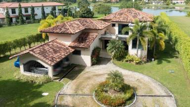 Villa  Playa Blanca