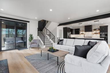316 m² House