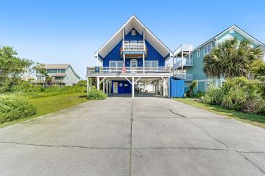 House  Oak Island