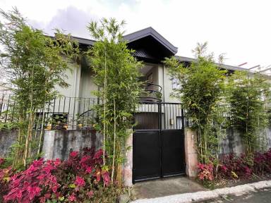 110 m² House
