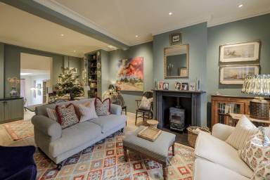 Holiday home with garden & fast internet