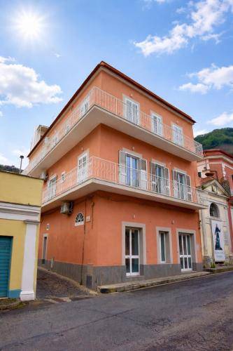 B&B Casa Lucrezia - Casamicciola Terme in Serrara Fontana