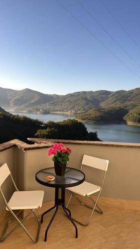 Casa Castel di Tora