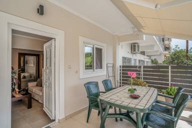 Lovely holiday apartment with terrace | Pet-friendly