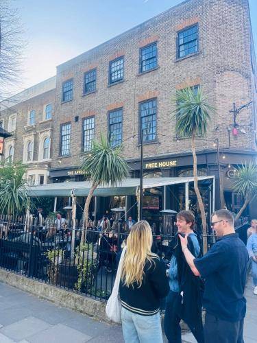 Bed & Breakfast London