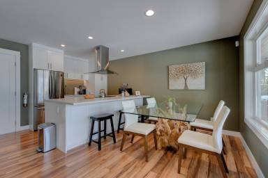 House Kitchen North Saanich