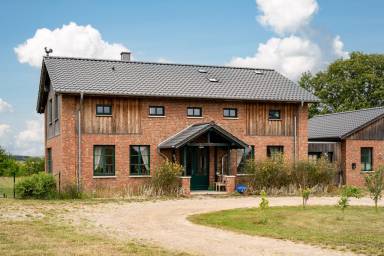 Mecklenburgische Seenplatte ♥ Ferienhaus mit Garten ♥ store 10 Personen