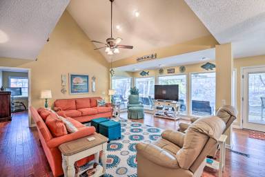House Pet-friendly Abbeville