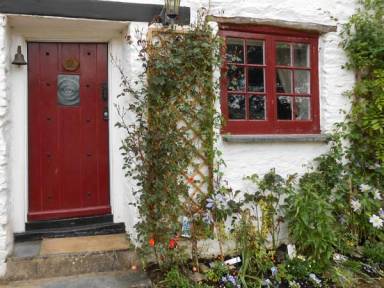 Cottage Saint Ann's Chapel