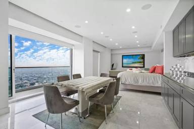 Airbnb  West Hollywood