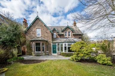 Villa Blairgowrie