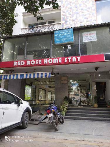 Red Rose Homestay Rooms with Kitchenette