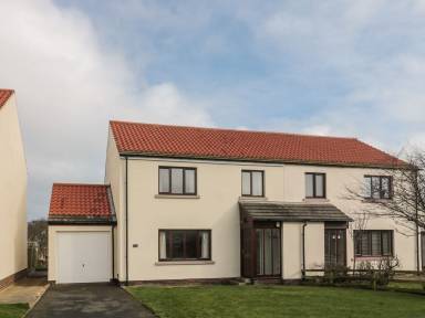130 m² House