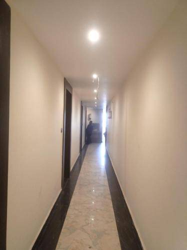 Hotel Highway Crown