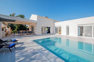 Villa Thinali