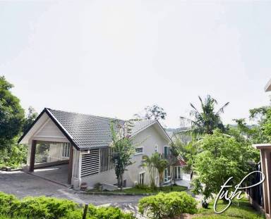 Villa Kampung Sungai Merab