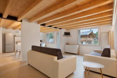 Appartamento con giardino e terrazza | Vista sul giardino