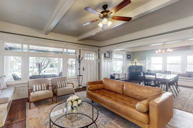 214 m² House