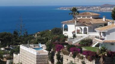 Sonnige private Villa VillaBellaVista mit großzügigem Außenbereich und fantastischem Panoramablick