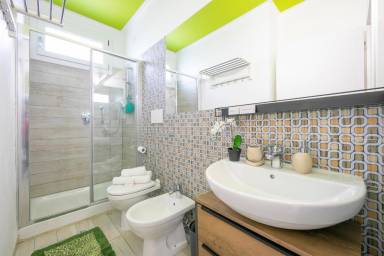 Apartment mit Pool, Garten und Grill | Gartenblick
