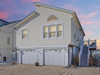 House Tuckerton