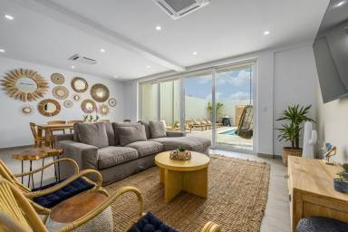 Condo  Malmok