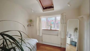 Private room  West Byfleet