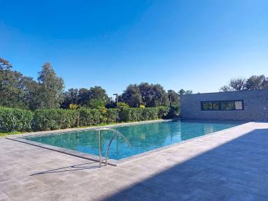 Flat with terrace & pool