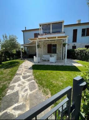 Ferienwohnung mit Garten und Pool