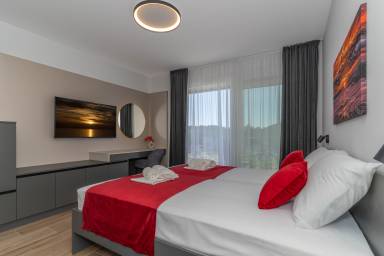 Privatzimmer mit Garten und beheiztem Pool | Bergblick
