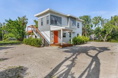 House  Bokeelia