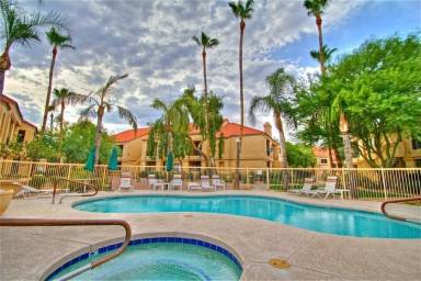 Condo  Desert Wind II
