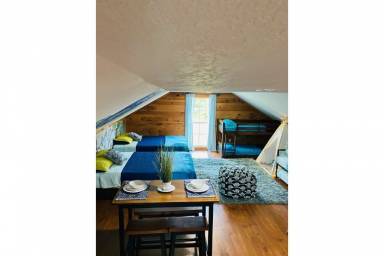 Cabin  Laurel