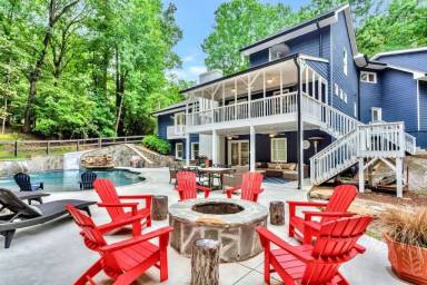 House Flowery Branch