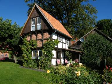 Zum Ferienhaus umgebauter, historischer Speicher, mit Terrasse und Garten in ruhiger, idyllischer Lage