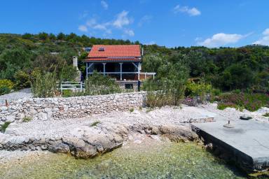 Ferienhaus mit Hund in Tkon, Zadar, Dalmatien. 