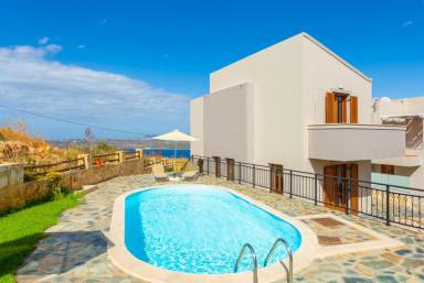 Villa Aptera