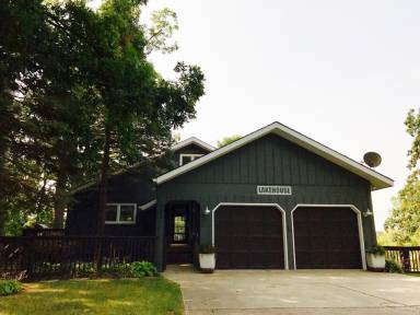 House Sylvan Lake