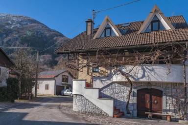 Dom  Bovec
